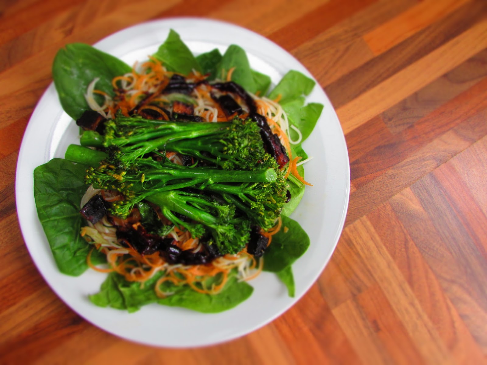 Asian Noodle Salad ft. Tenderstem®* [VEGAN] My General Life