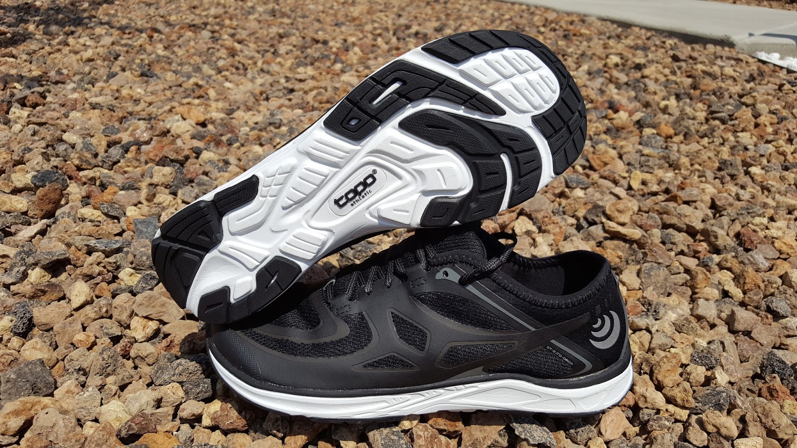 clearance athletic shoes