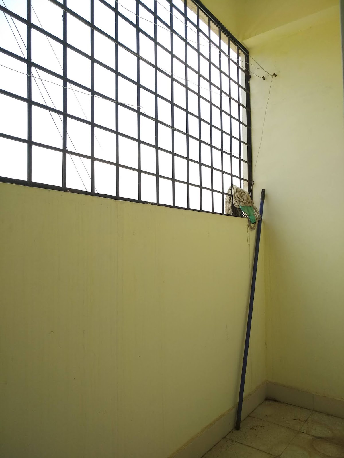 PURVI PRIDE WHITEFIELD IMMADIHALLI BUS STOP (1.5 Kms from white