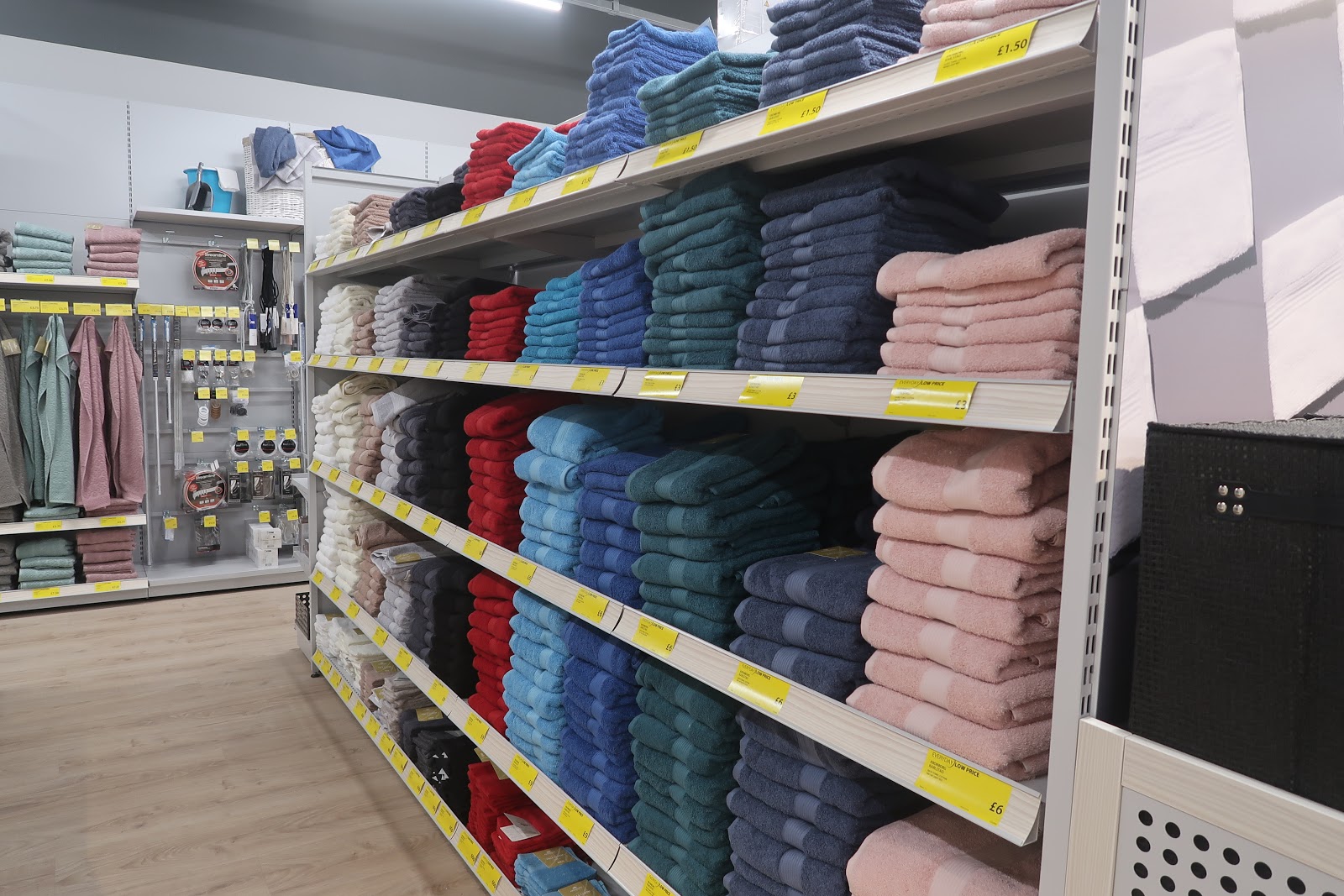 HOME & LIFESTYLE A LOOK INSIDE THE NEW JYSK STORE IN DONCASTER Girl