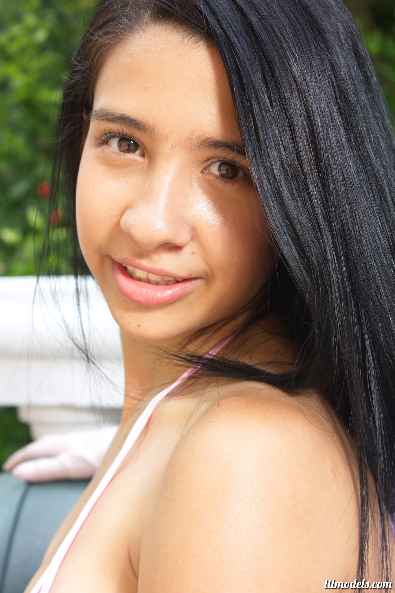 Ttl model yeraldin gonzalez biquini rosa.