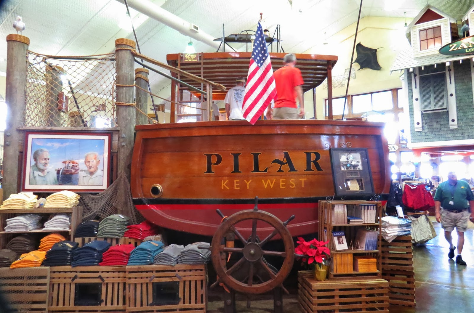 figs flowers food BASS PRO STORE, ISLAMORADA, FLORIDA KEYS