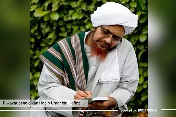 Biografi Lengkap Habib Umar Bin Hafidz Beserta Kisah Perjalanan Hidupnya Spirit Muslim Spirum