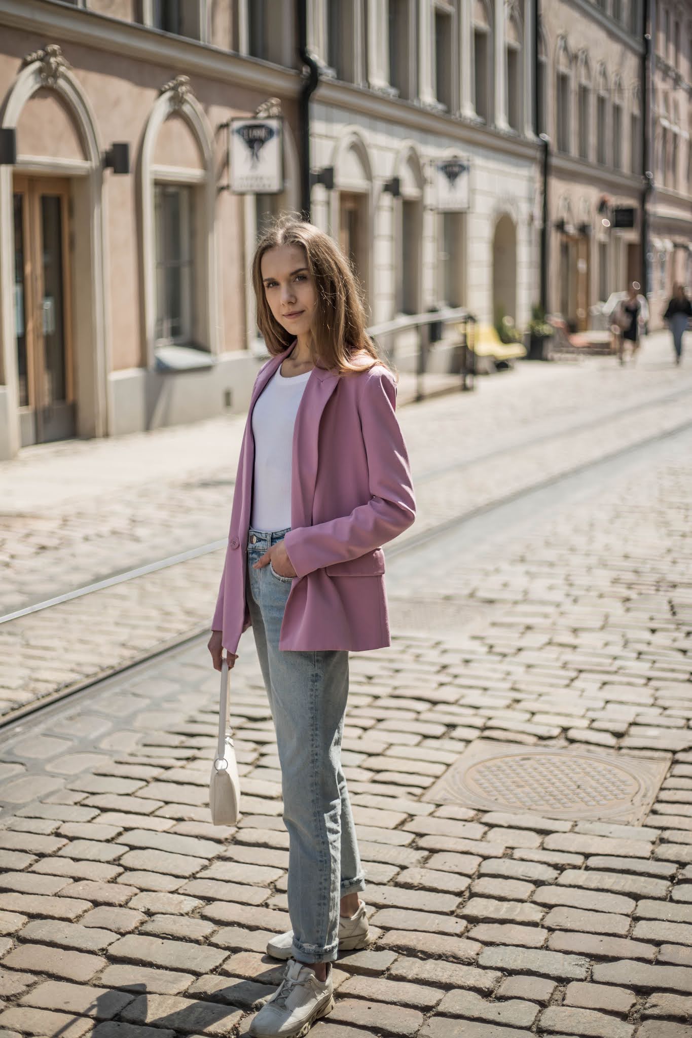 Inspiraatiota kevään ja kesän muotiin: vaaleanpunainen bleiseri // Spring and summer fashion inspiration: pink blazer