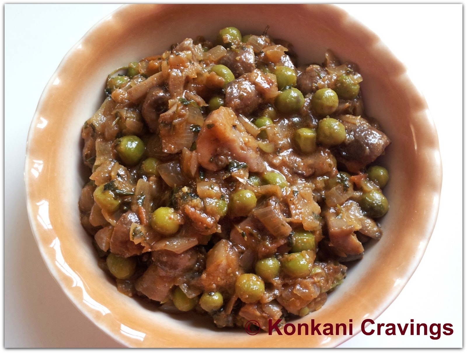 KONKANI CRAVINGS Mushroom and Peas Curry