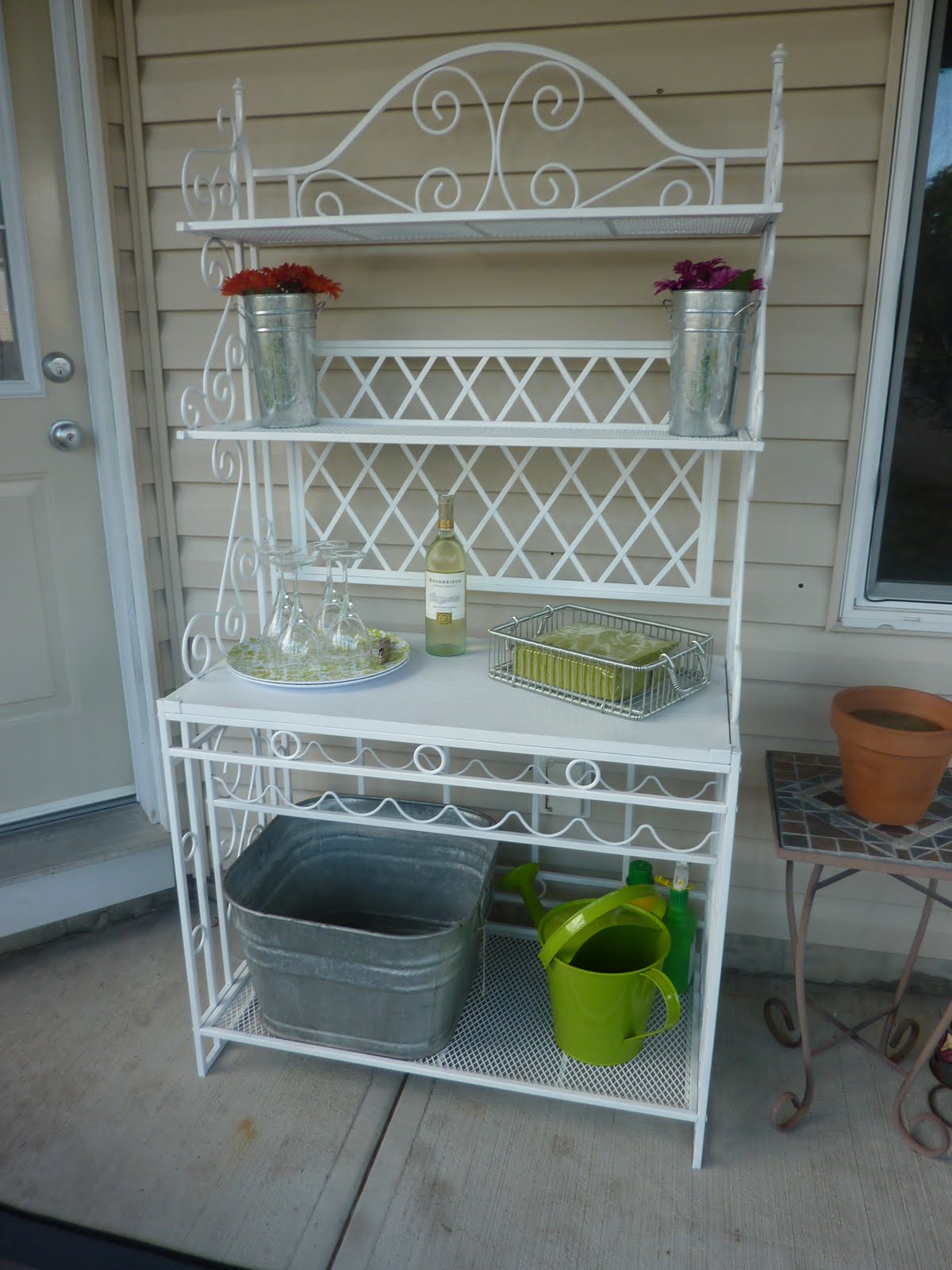 My Crafty Days Outdoor Bakers Rack