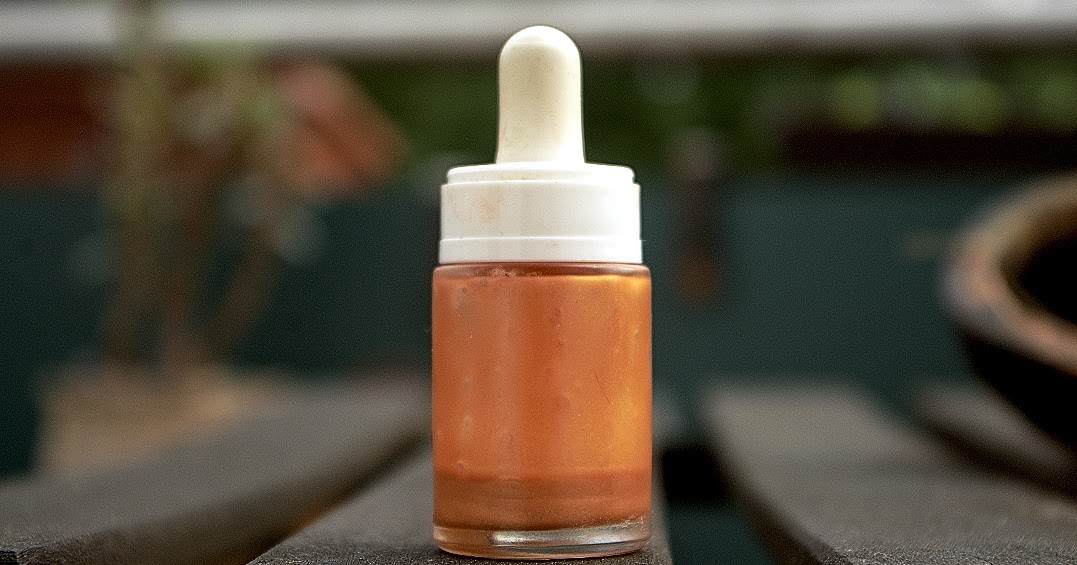 DIY Shimmer Golden Oil + Shimmer Powder For The Summer - Venusian*Glow