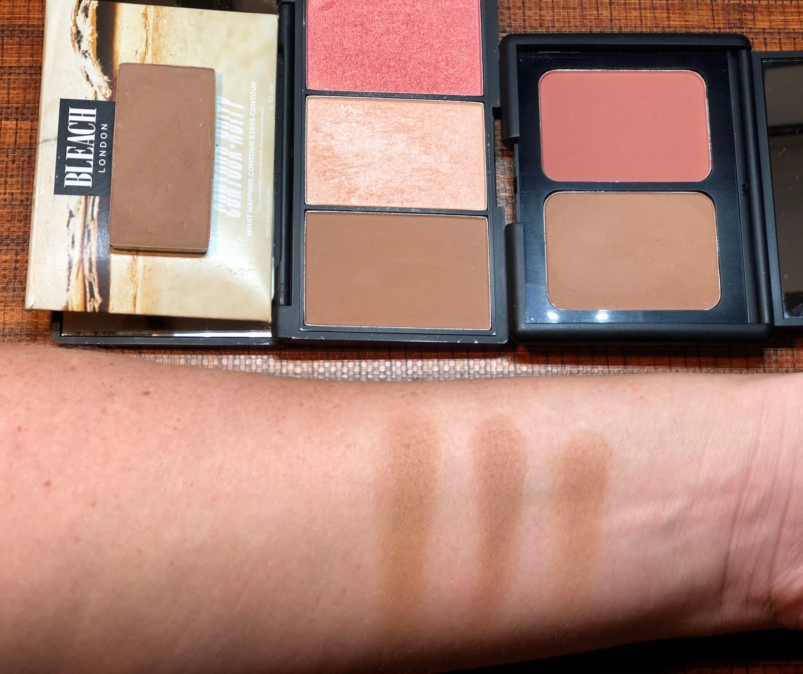 Die schönen Schattenseiten /// 13 Contouring Powder aus HighEnd und