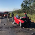 Acidente com dois carros e caminhão deixa dois mortos e dois feridos na BR-376, em Paranavaí