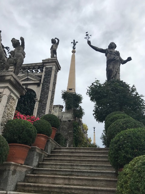 イタリア・イゾラベッラ（ベッラ島）ボロッメオ宮殿の庭