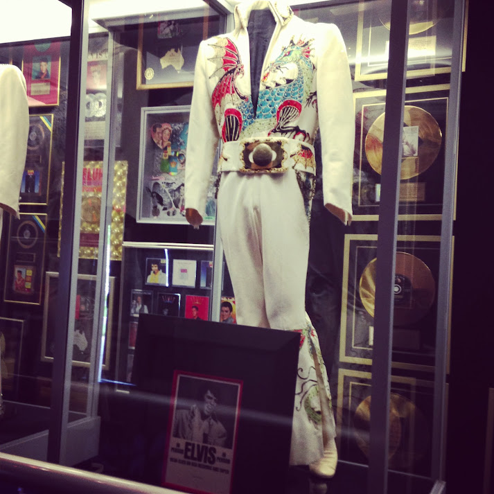 Elvis Presley Outfit