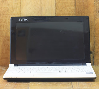Notebook Zyrex Sky Series bekas Di Malang