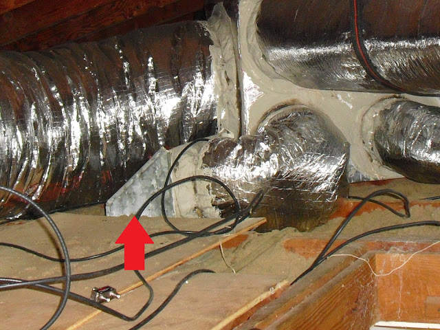 Daytona Beach uninsulated duct boot in attic 1homeinspector.com