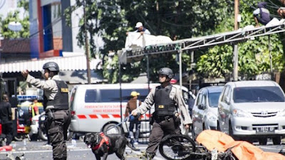 Kesaksian Mereka yang Selamat dari Bom Gereja Surabaya