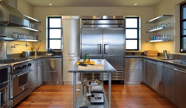 Diseño de cocinas modernas - 22 cocinas con isla de acero inoxidable