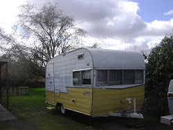 64 yellow shasta 15ft with bathroom