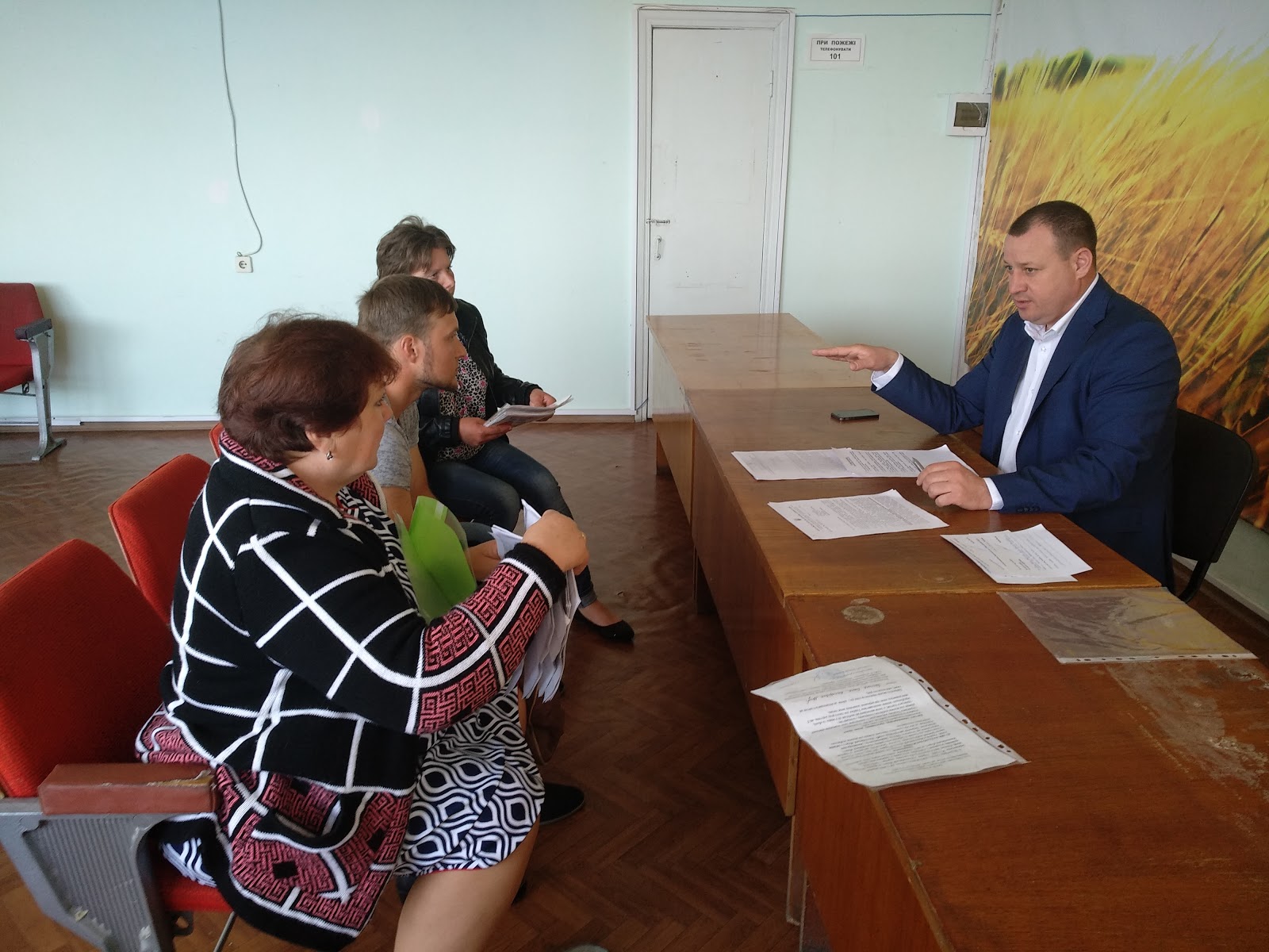 Юрій Лостік провів особистий прийом громадян у Головному управлінні Держгеокадастру у Миколаївській області Юрій Лостік провів особистий прийом громадян у Головному управлінні Держгеокадастру у Миколаївській області