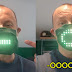 Técnico em eletrônica inventa máscara que simula movimentos da boca com luzes LED