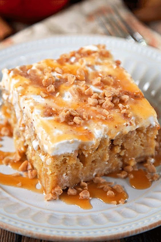 Caramel Apple Pie Poke Cake Easy Recipes