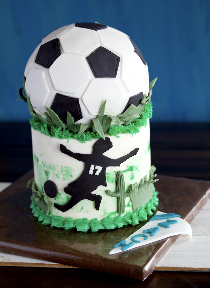 Football Cake: Buttercream and Fondant 