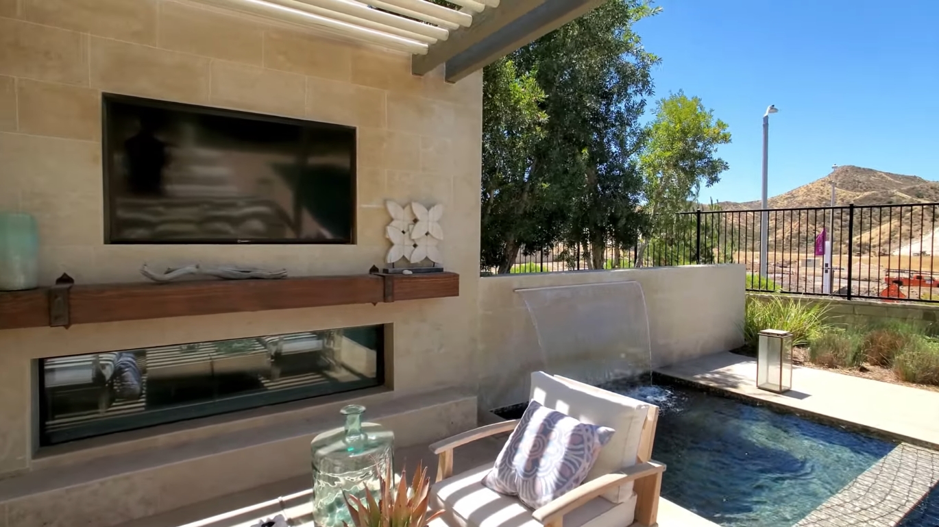 28 Photos vs. Model Home for Sale | Luxury Home in Santa Clarita, CA vs. Interior Design Tour
