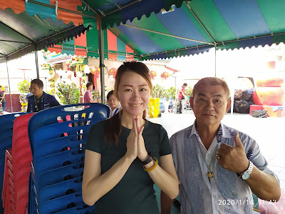 With Hia Mao at Er Ge Fong Temple, Bangkok
