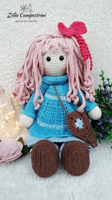 Boneca Amigurumi, cabelo rosa