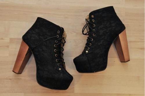 Magníficos botines de mujer Magníficos botines de mujer