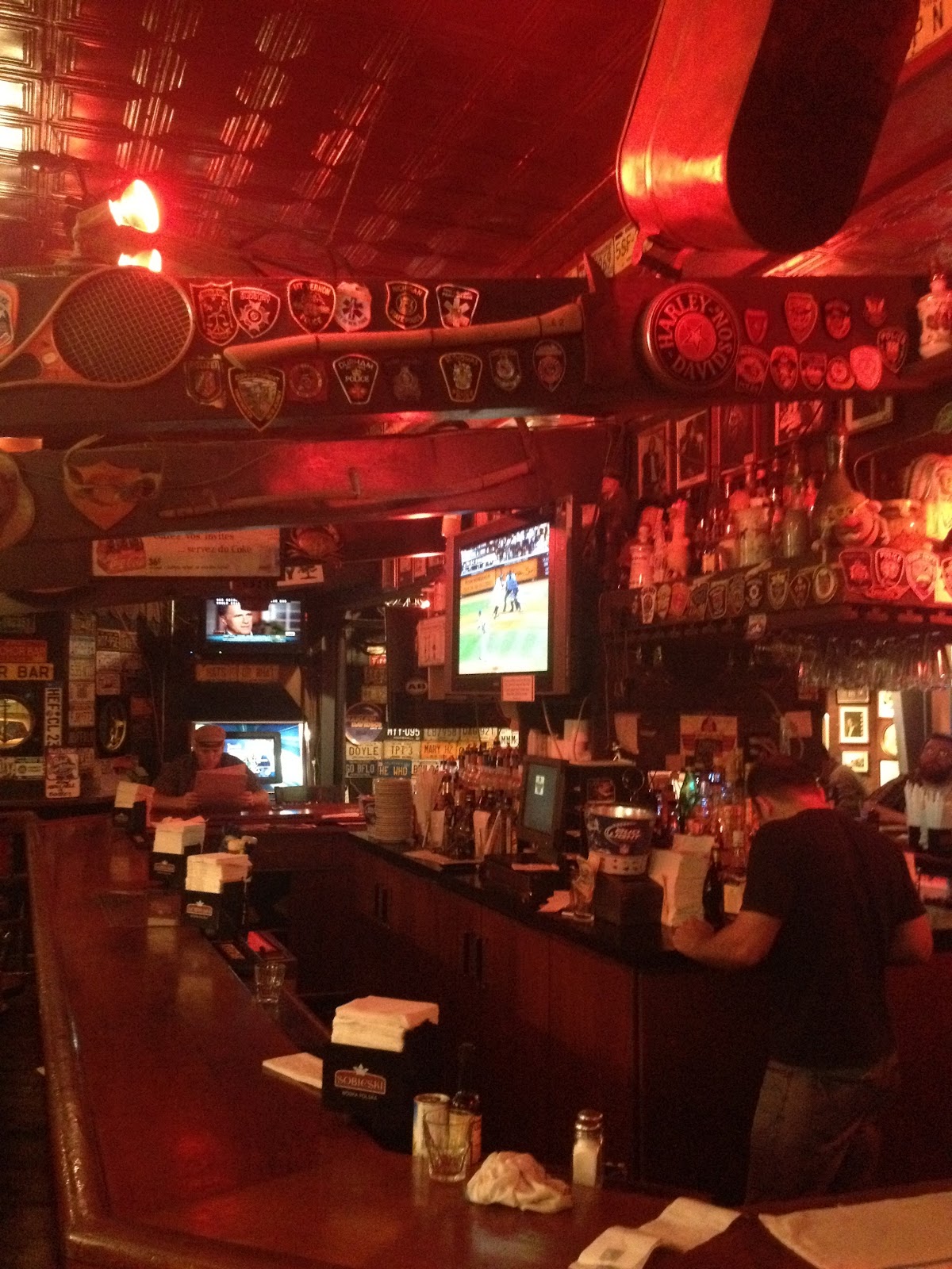 180 OUT Original Buffalo Wings, Anchor Bar, Buffalo, New Yor