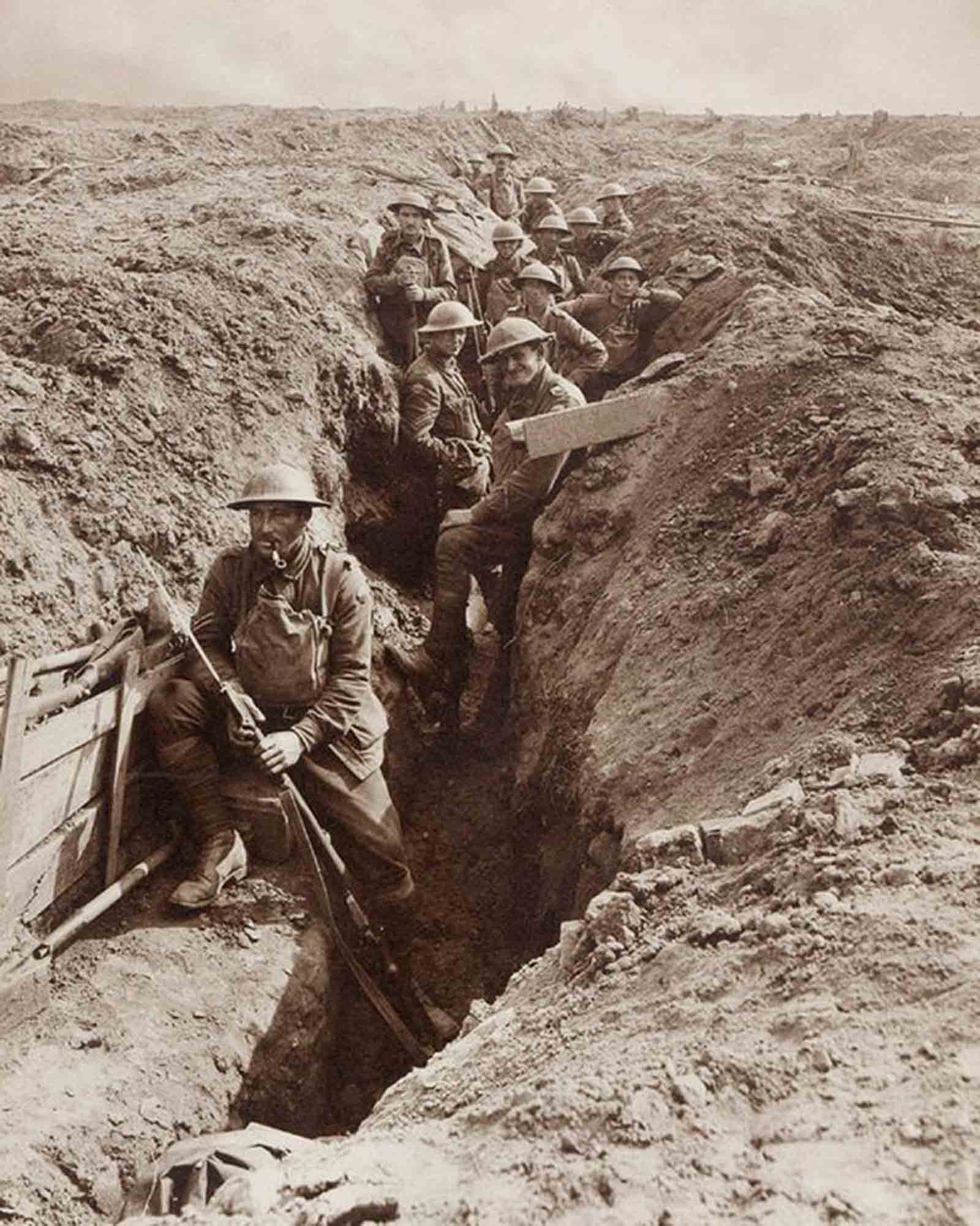 Western front photographs frank hurley