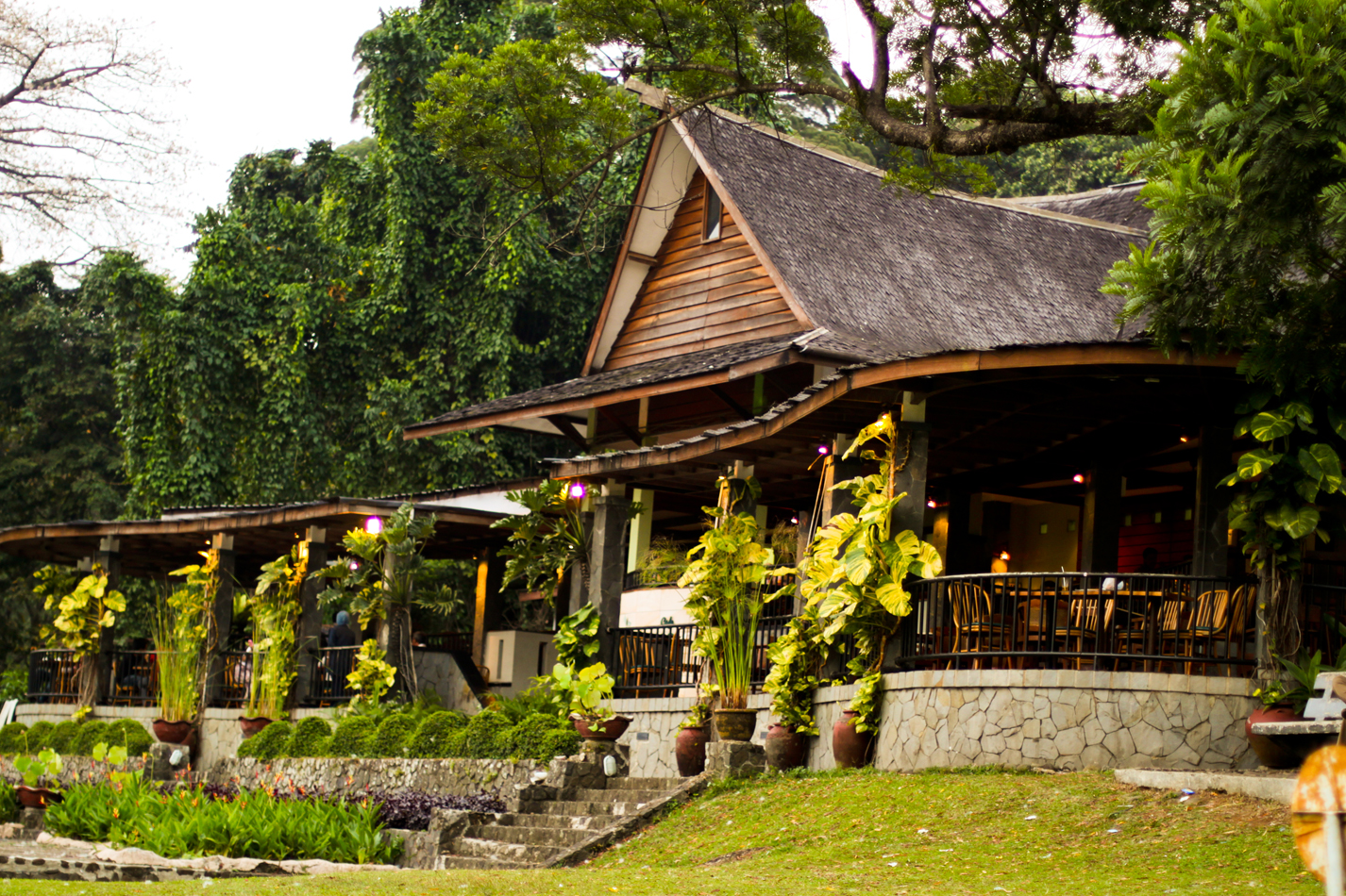 Foto Cafe de Daunan Kebun Raya Bogor