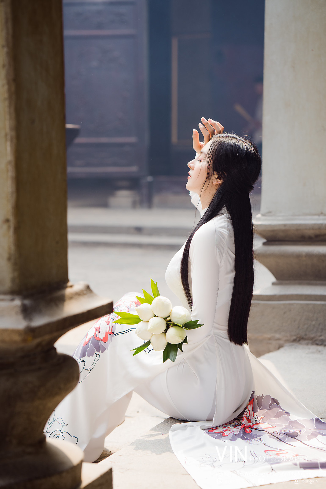 Vietnamese beautiful model - Ao dai Vietnamese traditional long dress