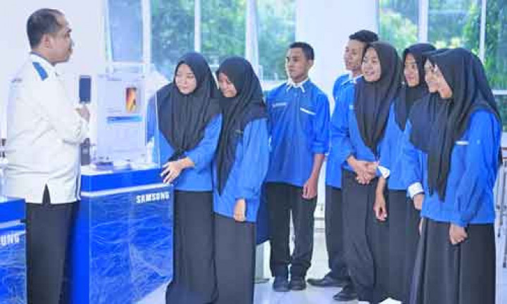 PTK GURU AKUNTANSI SMK PENERAPAN MODEL PEMBELAJARAN