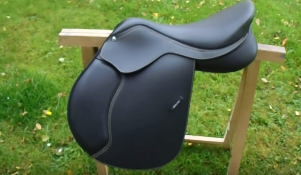 Selle Wintec 15 Pouces – Occasion, Mixte, Bon état, équitation