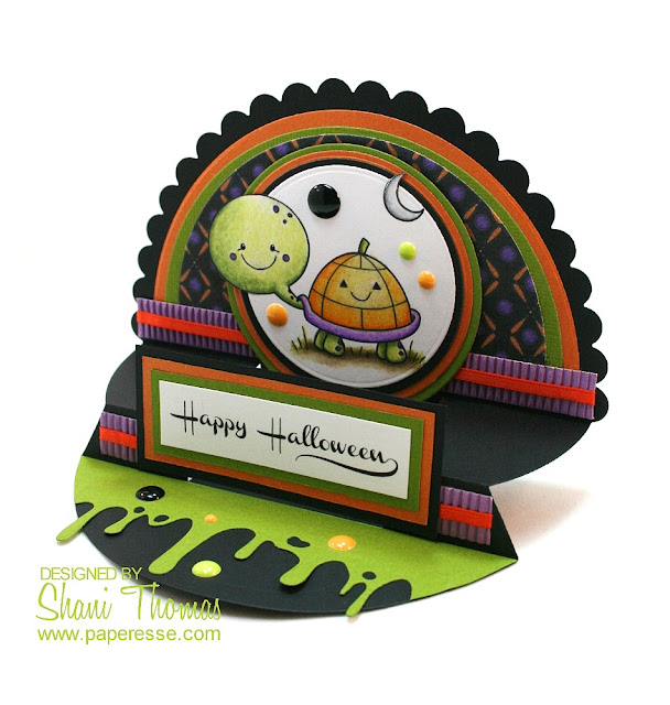 Presscut scalloped semi-circle die Halloween card, by Paperesse.