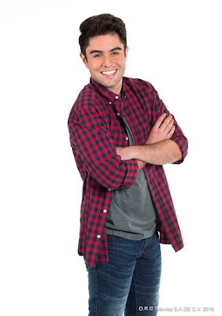 Fotos y personajes de la serie Julia vs Julia 2 alberto%2Bgarmassi%2B1