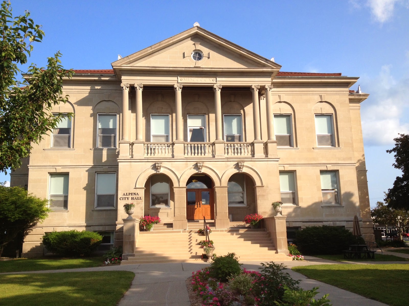 Lucky Us Adventures Day 2260 onward to Alpena, MI under dark skies
