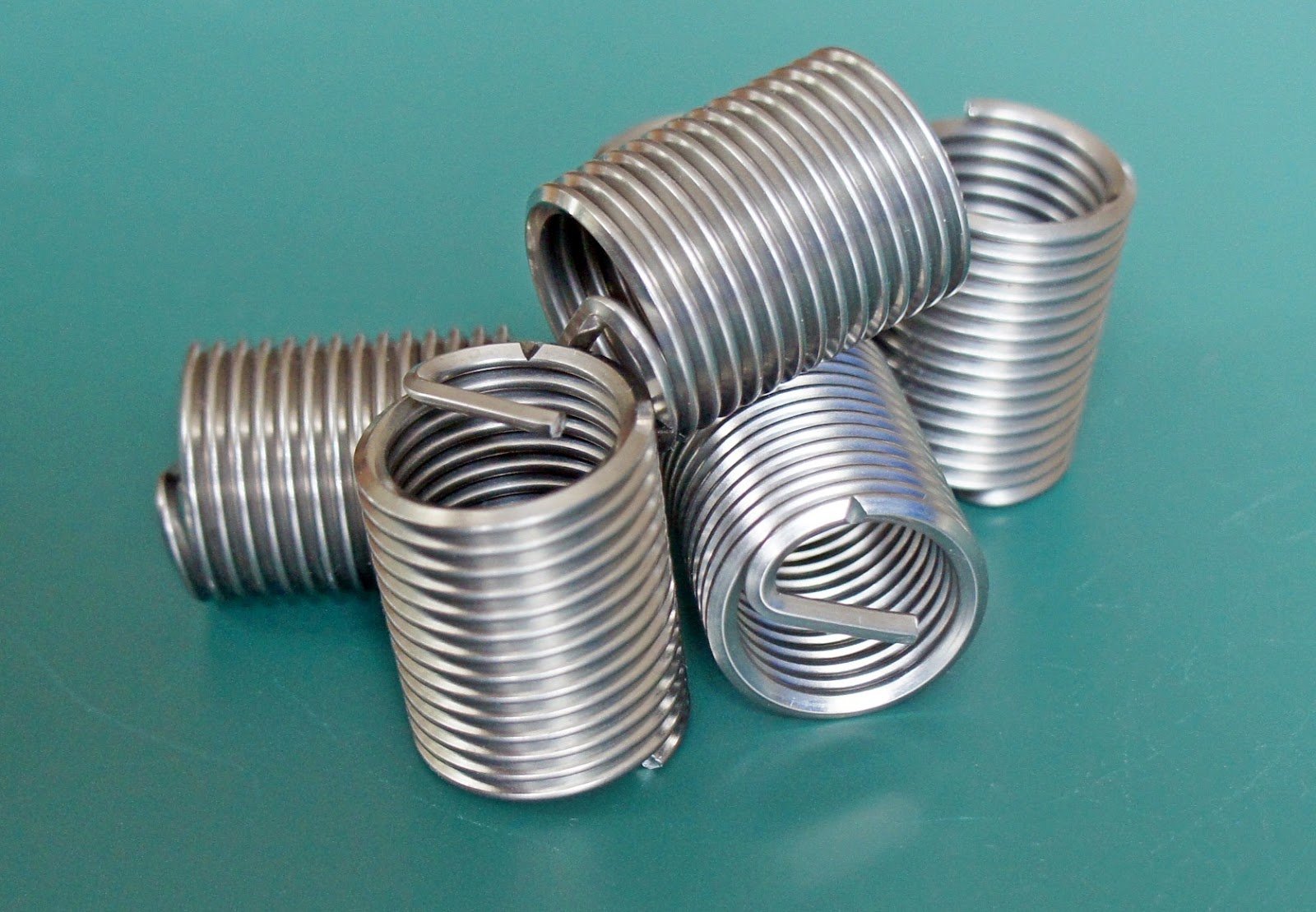 резьба в холодной сварке. восстановление резьбы с помощью. восстановление резьбы с помощью. резьбовая вставка helicoil м11 1. ввёртыш для ремонта резьбы м4.