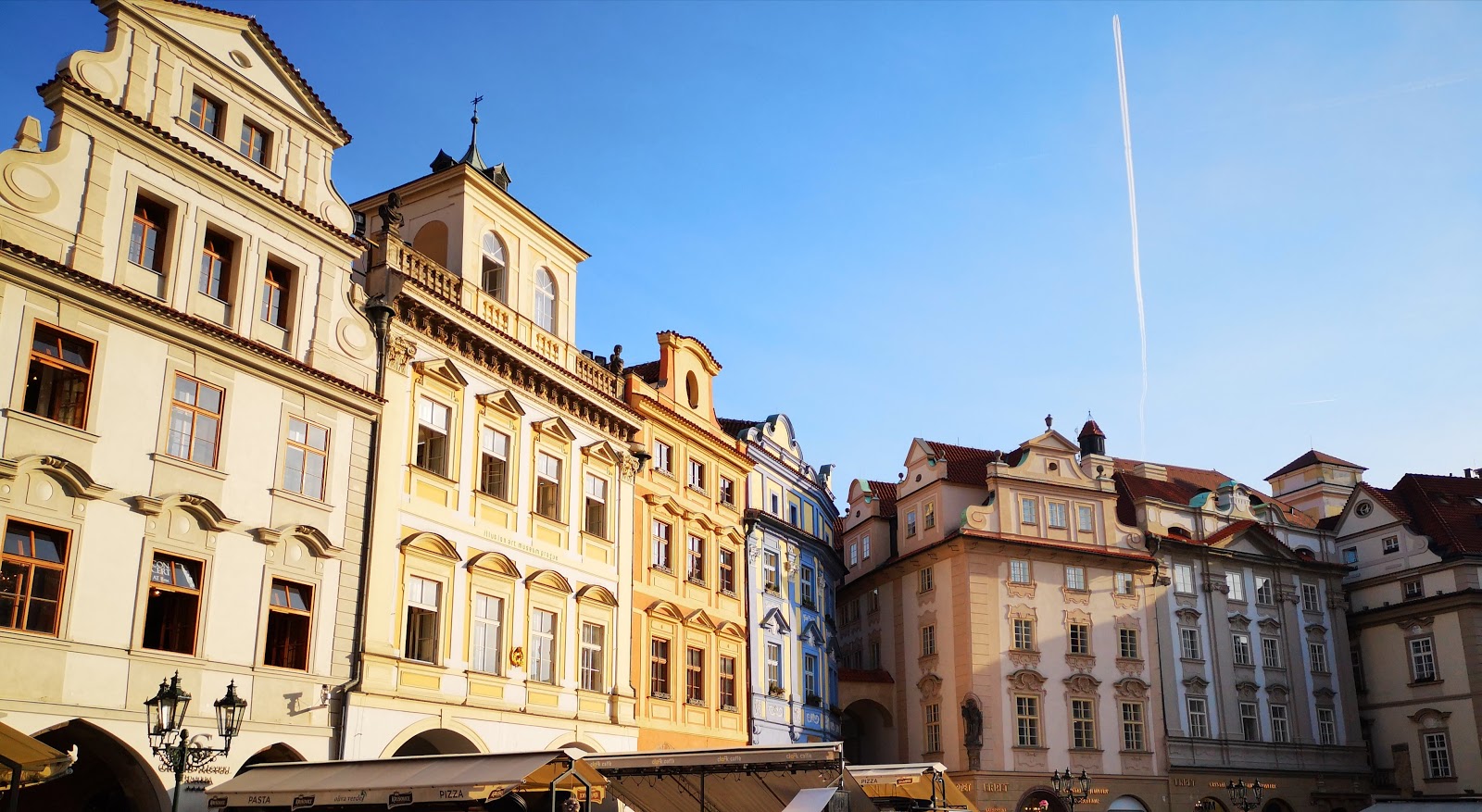 Von Jungdesignern Und Partywahnsinn Prag C Est Clairette