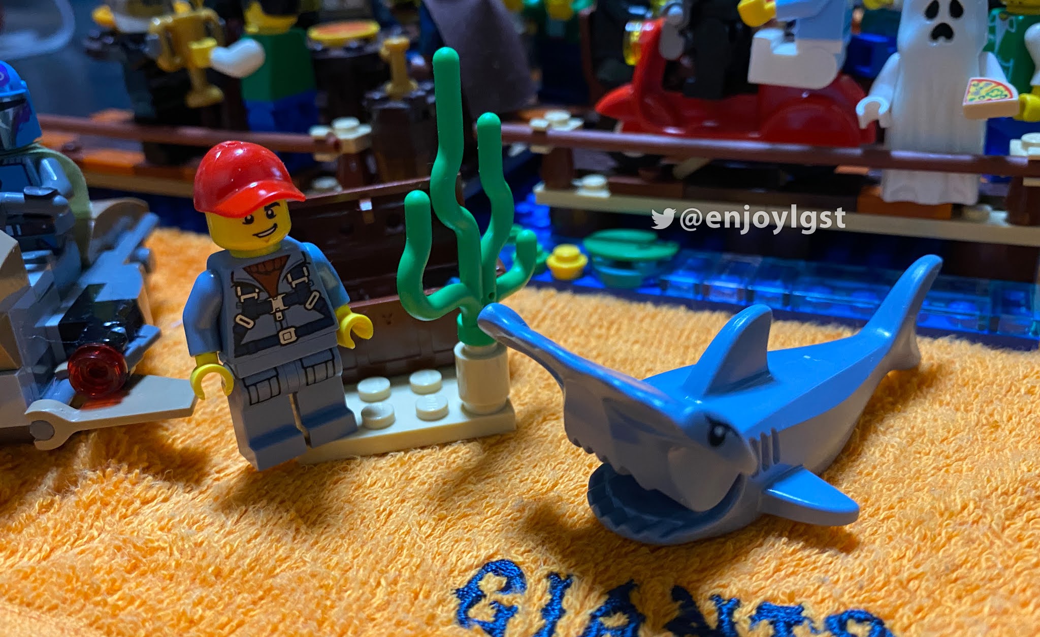 レゴ(R)LEGO(R)レビュー：60263 小型潜水艦：シュモクザメがかわいすぎるナショジオコラボセット
