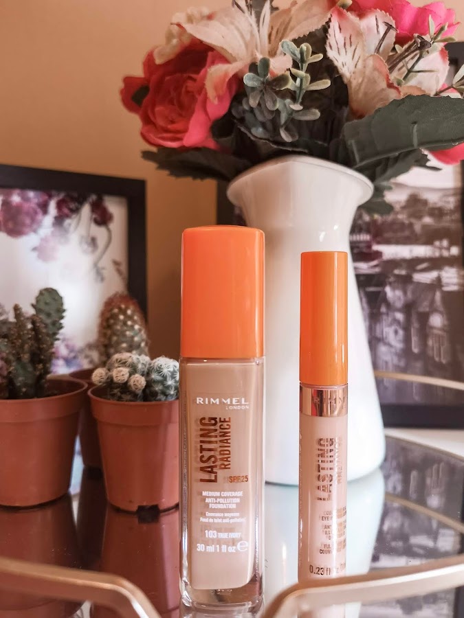 Base y corrector Lasting Radiance de Rimmel