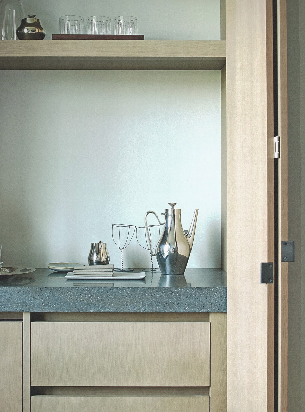 AESTHETICALLY THINKING: THE INTERIOR STYLIST