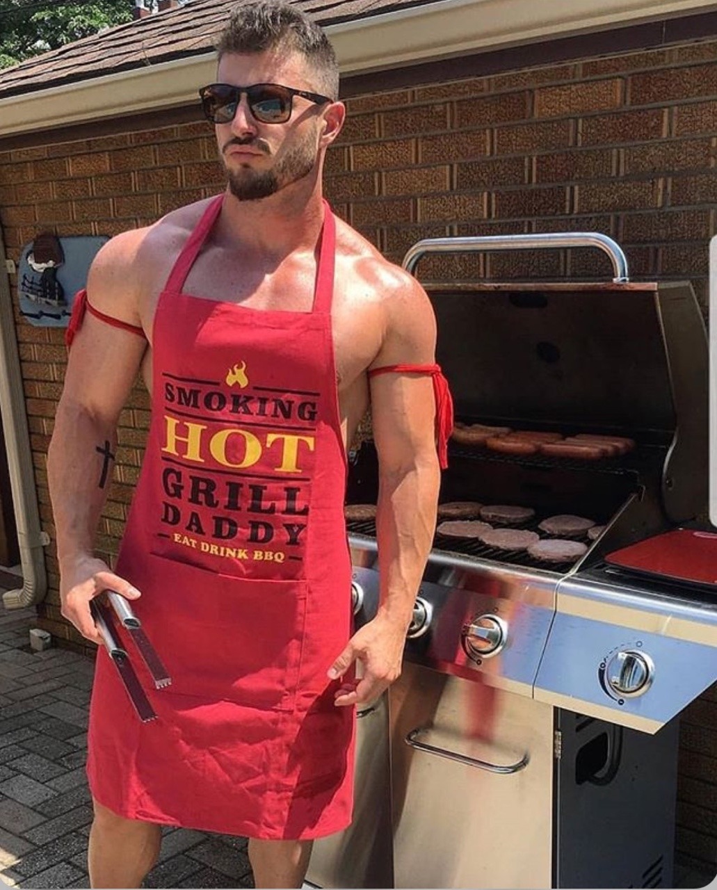 sexymalebeardedmusclebeefcakegrillingmeatdanielsharman