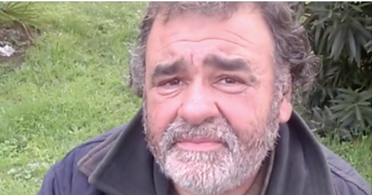 Cet homme a disparu pendant 8 ans jusqu'à ce que sa famille le retrouve d'une façon totalement insolite. Bouleversant!