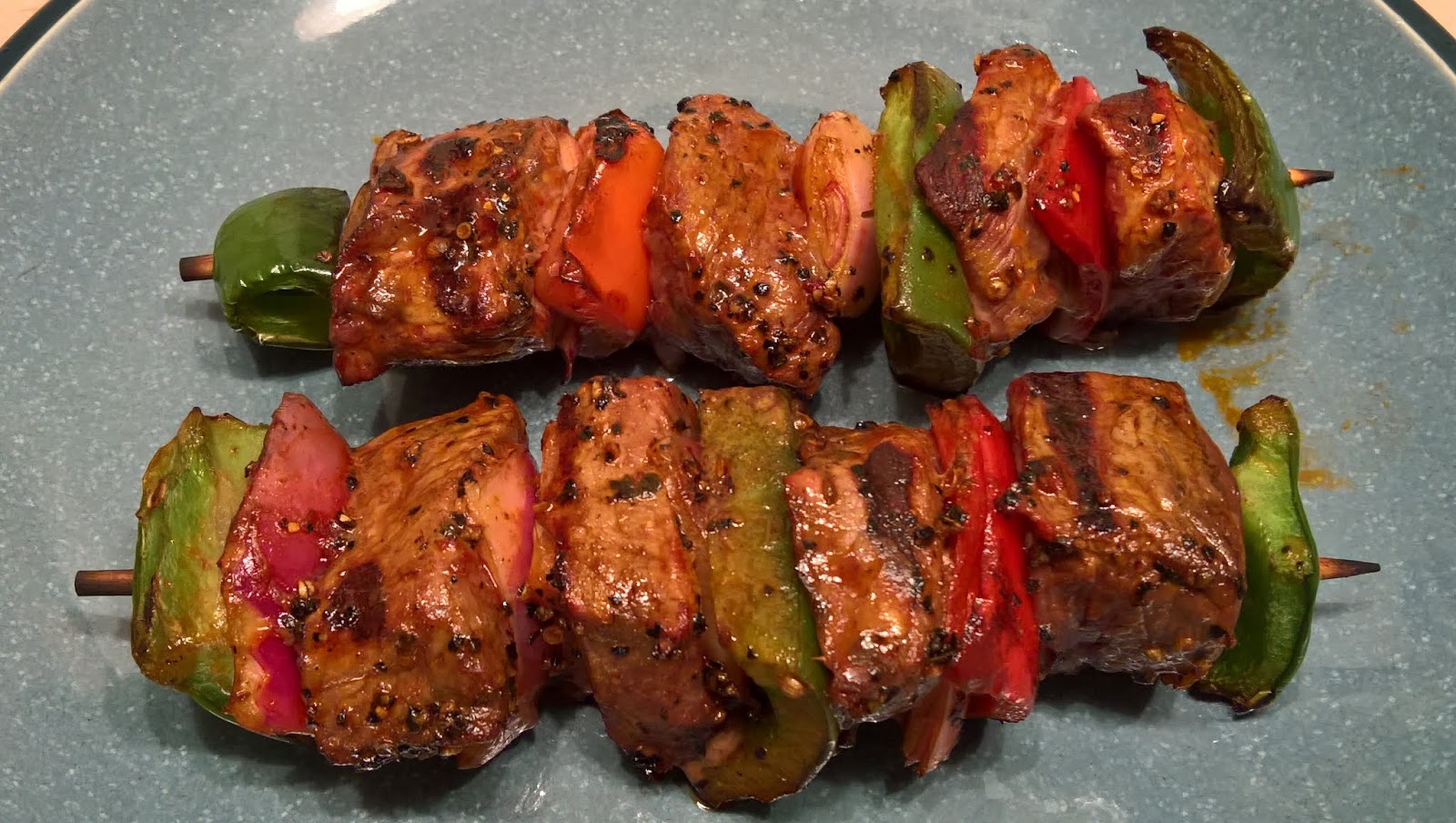 Our Lil Corner FeedMeMore Beef/Chicken/Pork & Vegetable Kabobs on