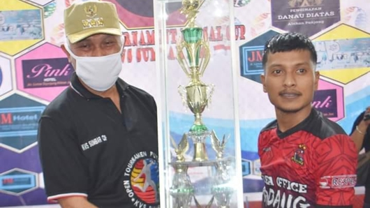Wali Kota Mahyeldi Tutup Turnamen Futsal Kanvas Sumbar Cup 2020 Wali Kota Mahyeldi Tutup Turnamen Futsal Kanvas Sumbar Cup 2020
