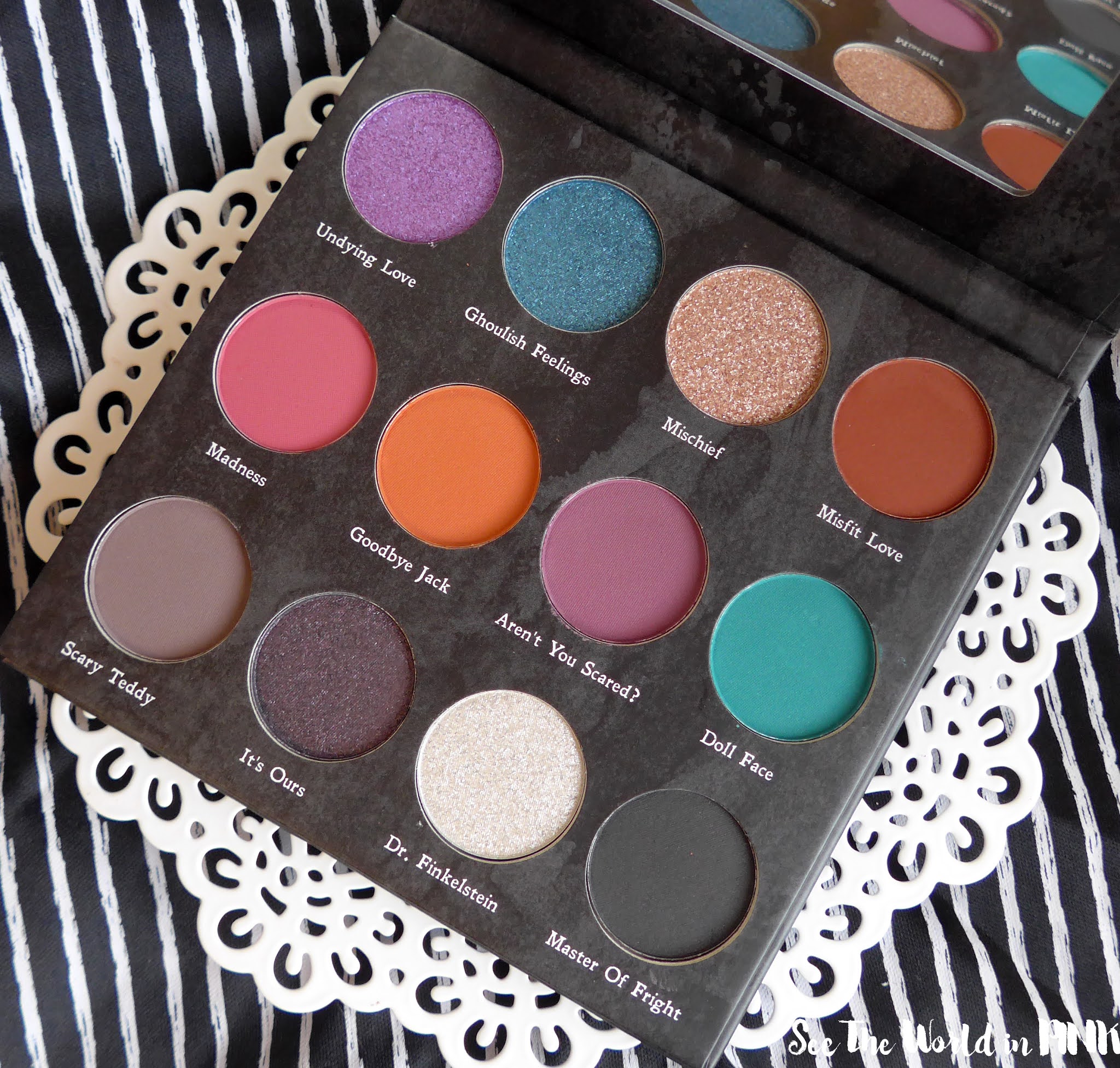 Hot Topic The Nightmare Before Christmas Love Is Eternal Eyeshadow 