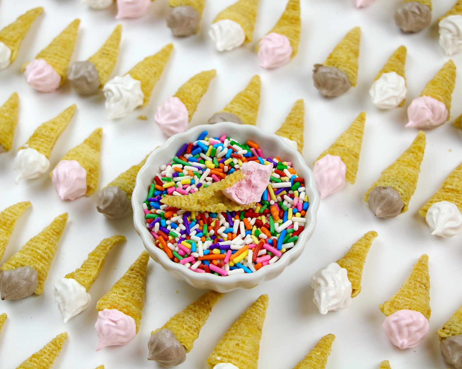 {VIDEO} Mini Bugle Ice Cream Cone Meringues The Lindsay Ann