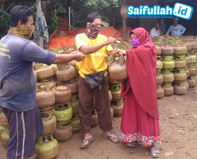 Gas Elpiji 3KG Langka! Warga Salatiga Ngantri Dari Jam 4 Subuh Sampai Siang