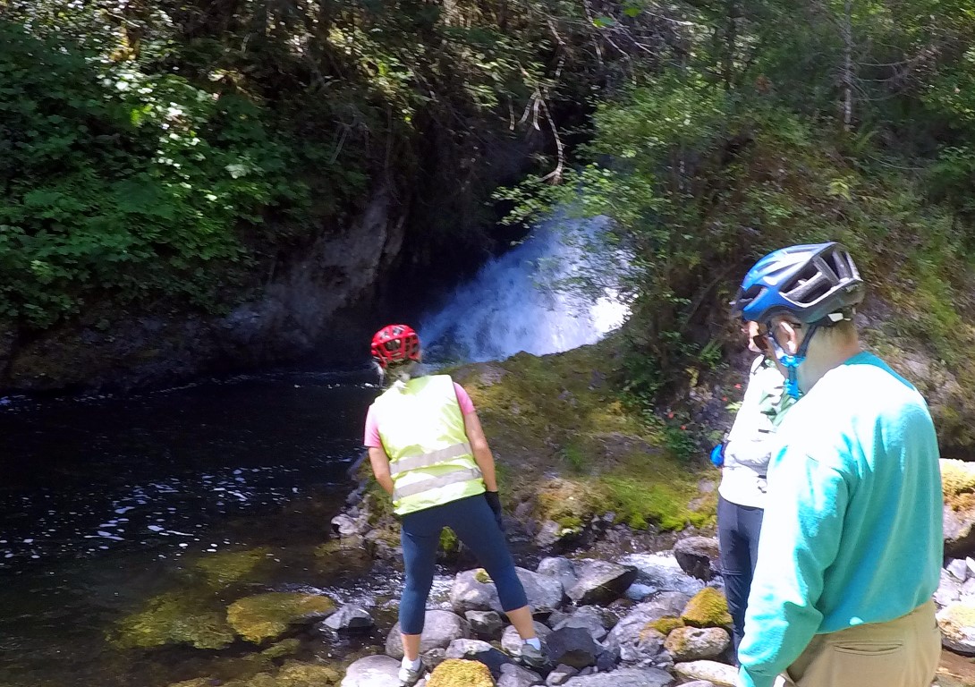 Keith Nicol Adventures: Cycling the Big Qualicum River Trail